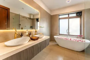 ELIVAAS Casa Del Mundo Luxe Pet friendly - Image 2