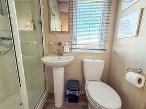 Lovely 6 Berth Caravan With Decking To The Side In Heacham Ref 21040E - Image 2