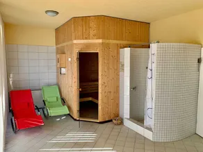 Vacation apartment with sea view, swimming pool and sauna (11) - Holiday apartment with - Image 5