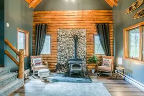 Beautiful Log Cabin Tucked Away on 5 Acres - Image 2