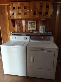 <br>1940's Farmhouse Cottage --Hot Tub! Wi-Fi! No Cleaning Fees!<br> - Image 2