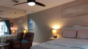 Paradise Lakes Nudist Resort Condo Available other nudist resorts are close. - Image 4