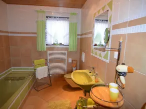 Quaint Apartment in Zeil am Main with Terrace - Image 2