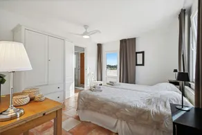 House - Sleeps 10 to 34 - Heated Pool - Parking - Image 4
