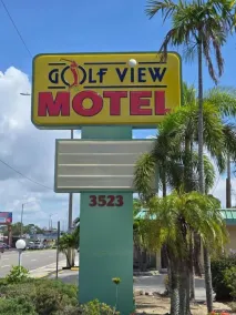Golf View Motel - Image 2