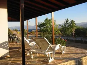 Skaloma: Maison de vacances - Image 4