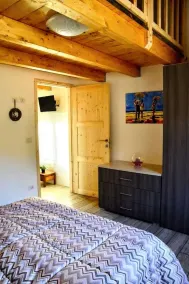 Ferienwohnung mit Pool und Garten - Image 2