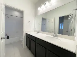 Spacious North Austin Retreat ✦ Family Pet Friendly ✦ Near Domain, Q2 & Downtown - Image 3