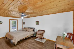 Rouge Cobb Mountain Hotel - Cabin 3 - Image 4