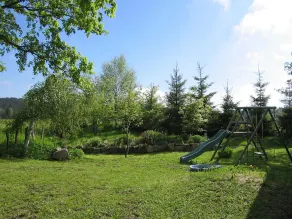 Charming cottage near ski trails, 2 bedrooms - Image 2