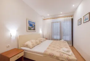 Apartment + free boat trip + 2 free bikes + PlayStation 4 + air condition + WiFi - Image 4