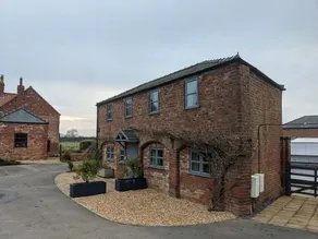 Dragonfly Lodge, Covenham Holiday Lodges - Image 5
