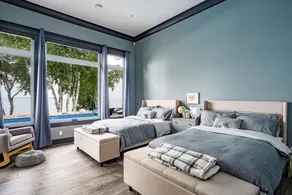 Luxury resort like cottage on southern Georgian Bay - Image 4