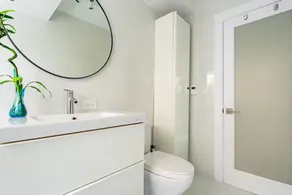 Retro Apartment in Andersonville - Image 4