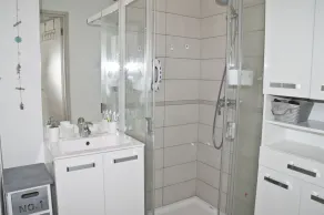 2-bedroom apartment on beach, sea and marina view, air-conditioned & WiFi Fiber. - Image 2