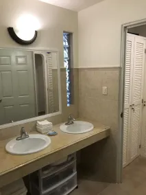 2 Master Bedrooms, 2.5 Bath, Ground Floor. - Image 3