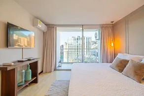 300 Mbps WIFI+ 10min Lleras Park+ 24-7doorman +AC - Image 4