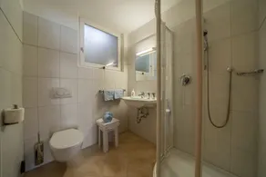 Apartamento \"Kratzberg\" cerca de la estación de esquí con vistas al bosque, balcón y jardín - Image 2