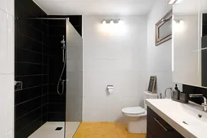Holiday Apartment 'Isla and Ocean' With Pool and Wi-Fi - Image 2