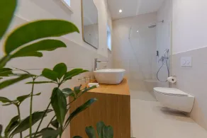 The Olive Poolhouse - Image 4