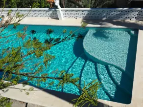 Superb, recently renovated detached villa - Image 5