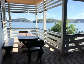 \"SUNDECK LODGE\"  Waterfront.  Sleeps 11.   Awesome. HAWKESBURY/COWAN/PITTWATER  - Image 4