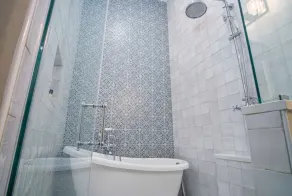 Exquisite Studio Guesthouse Near Downtowns Core - Image 3