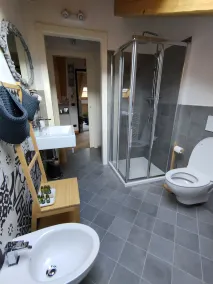A comfortable stay in the heart of Mondovi - Image 4