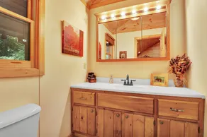 Spacious 4 BR Cabin w/ Stunning Mountain Views! Pet Friendly! Hot Tub! - Image 2