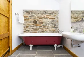 Nant y Plas - sleeps 2 guests  in 1 bedroom - Image 3