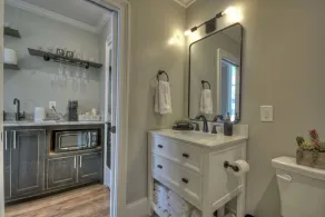 Modern Penthouse Suite in historic downtown Blue Ridge, GA - Image 5