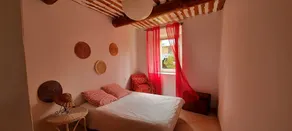 Country house (sleeps 8, 10) in a quiet location, with a superb view of the Luberon. - Image 5