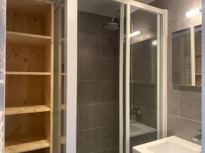 Studio rénové à Pra Loup avec balcon et wifi, proche télécabine - Image 2
