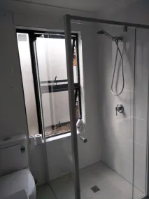 Self Contained Studio - Air-conditioned WiFi - Image 3