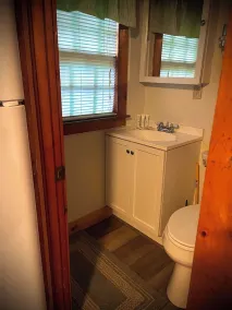 3 Bedroom Cottage with Private Shared Sandy Beach!! - Image 3