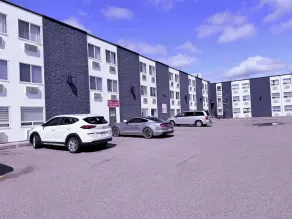 Premium Inn & Suites - Image 3