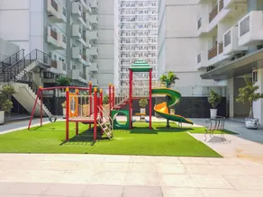 Modern Look 2BR at Sentul Tower Apartment - Image 2