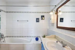 Casa vacanze 'Azenha Da Lagoa Negra' con vista lago, piscina privata e Wi-Fi - Image 2
