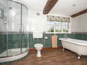 7 bedroom accommodation in Blackden, near Crewe - Image 3