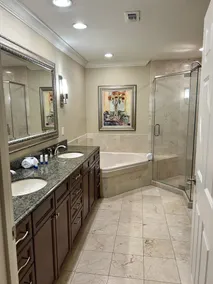 3 king beds / 3 bath Emerald Grande Condo Harbor & Gulf-View / Crab Island - Image 5