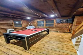 Authentic Log Cabin in the Pocono Mountains - Image 4