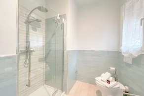 Torre Sea-view Apartment - Image 4