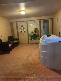 Waterfront Oasis with private pool, Hot tub and 200 ft. Lighted fishing pier - Image 2