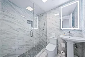 Renovated studio in the heart of Palm Beach - free parking, security box - Image 3