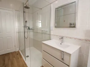 TY CANOL, pet friendly, character holiday cottage in Rhyl - Image 5