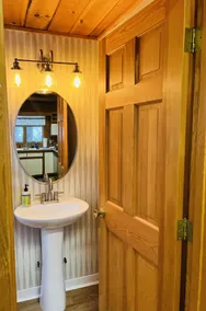 Cozy cabin with hot tub in a peaceful setting!  - Image 3