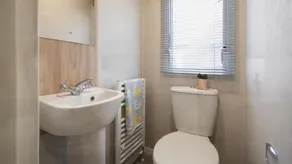 Coopers Beach 3-Bed Caravan Sleeps 8 & Pets Ok - Image 5