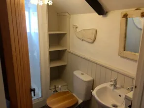 5 Bedroom Cottage Set In 3.5 Acres Of Woodland with adjoining 1 acre field - Image 5