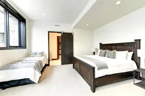 KBM Resorts Walk to Slopes Sports Court Private Home Theater Sleeps 16 Private Hot Tub PCO-184G - Image 5