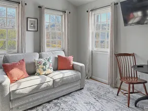 2-Room Chickadee Suite @ Harpers Ferry Guest House - Image 4